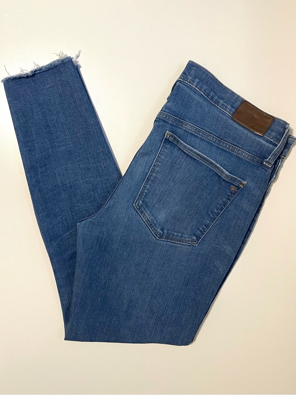 Madewell 9" Mid-Rise Skinny Jeans - Medium Wash Distressed & Stretch - Size 31